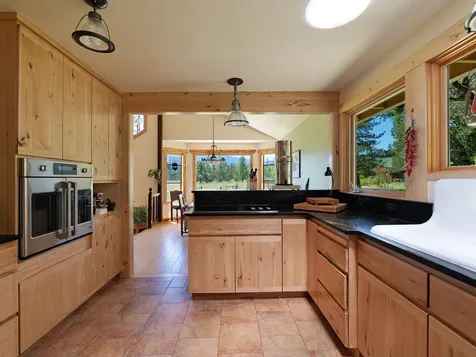 335 Sheraton Drive Williams OR 97544