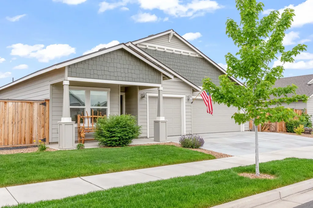 1256 NW Golf Course Drive Madras OR 97741