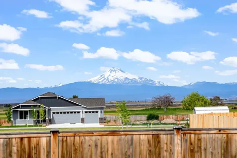 1256 NW Golf Course Drive Madras OR 97741