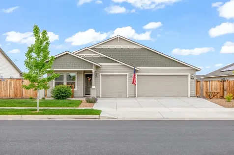 1256 NW Golf Course Drive Madras OR 97741