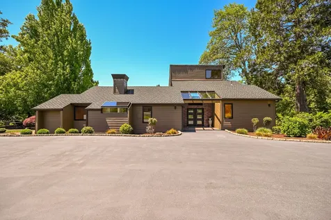 2546 Fisher Road Roseburg OR 97471