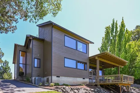 2546 Fisher Road Roseburg OR 97471