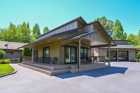 2546 Fisher Road Roseburg OR 97471