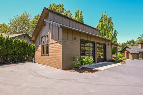 2546 Fisher Road Roseburg OR 97471