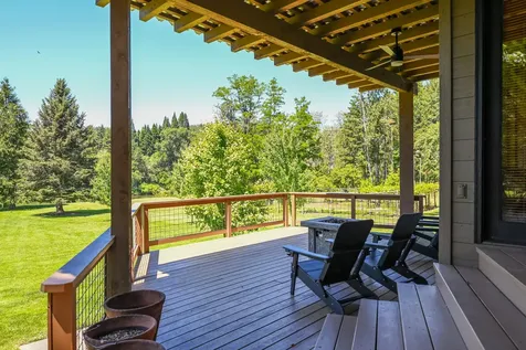 2546 Fisher Road Roseburg OR 97471