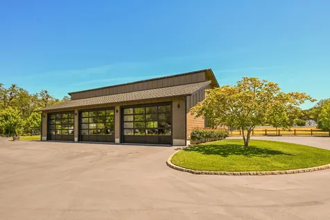 2546 Fisher Road Roseburg OR 97471
