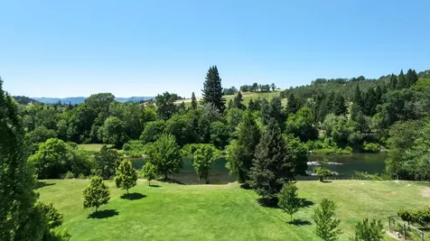 2546 Fisher Road Roseburg OR 97471