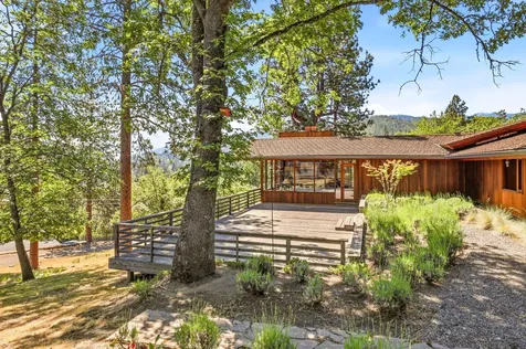 155 Terrace Street Ashland OR 97520