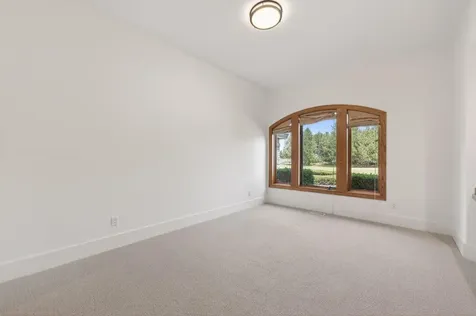 20180 Winston Loop Bend OR 97703