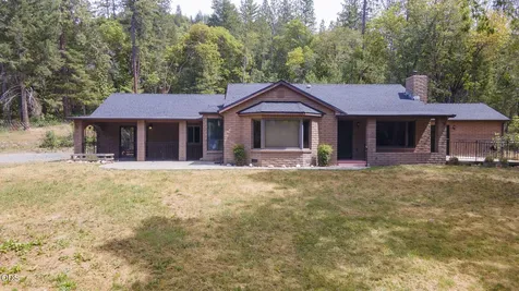 782 Covered Bridge Road Rogue River OR 97537