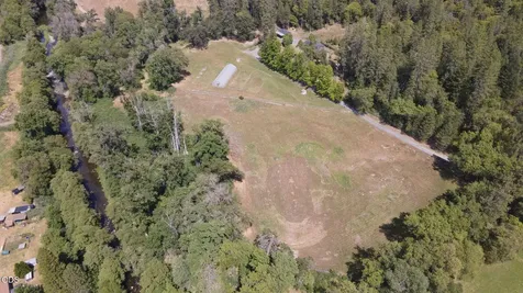 782 Covered Bridge Road Rogue River OR 97537
