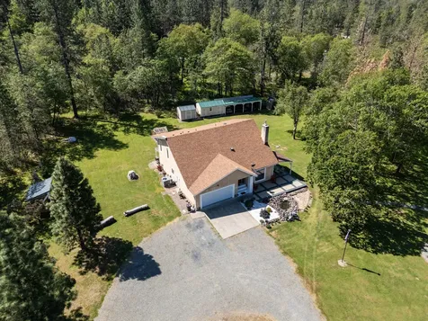 2802 Russell Road Merlin OR 97532