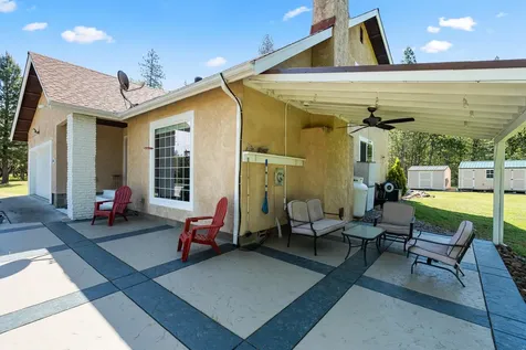 2802 Russell Road Merlin OR 97532