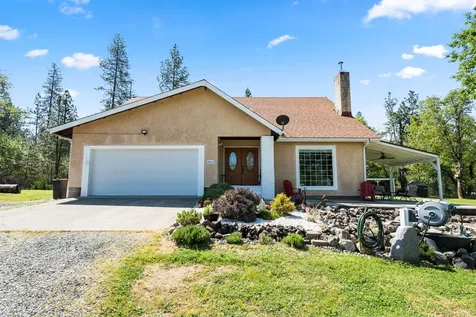 2802 Russell Road Merlin OR 97532