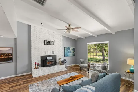 2802 Russell Road Merlin OR 97532