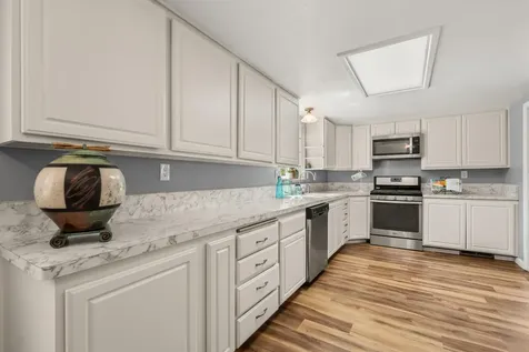 2802 Russell Road Merlin OR 97532