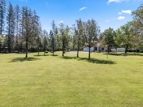 2802 Russell Road Merlin OR 97532