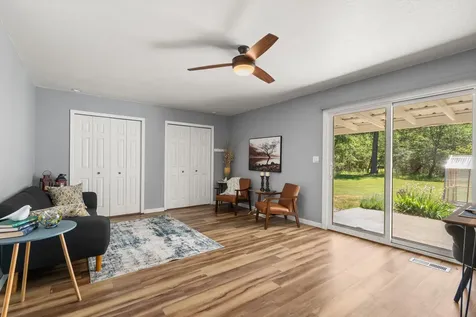 2802 Russell Road Merlin OR 97532
