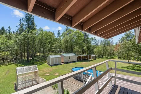 2802 Russell Road Merlin OR 97532