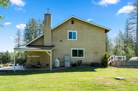 2802 Russell Road Merlin OR 97532