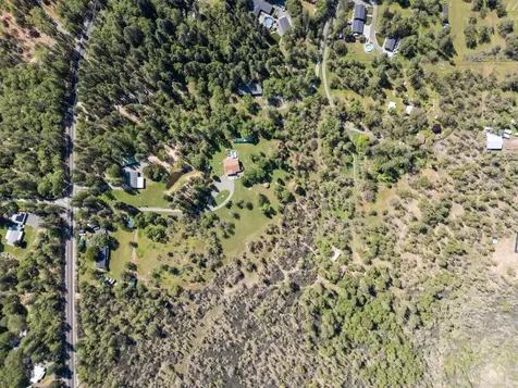 2802 Russell Road Merlin OR 97532