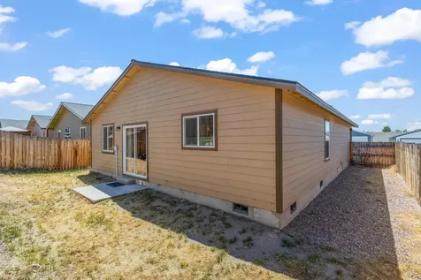 951 SE Maliah Avenue Madras OR 97741