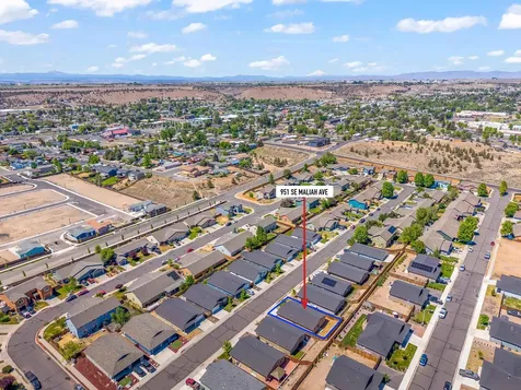 951 SE Maliah Avenue Madras OR 97741