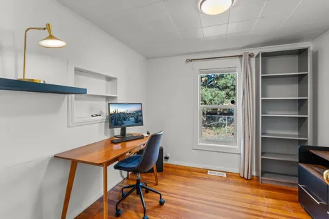 565 SE Woodland Boulevard Bend OR 97702