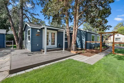 565 SE Woodland Boulevard Bend OR 97702