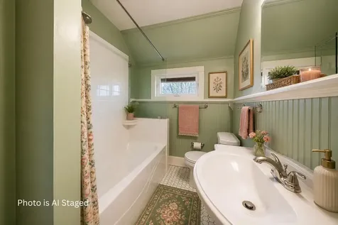 563 Rock Street Ashland OR 97520