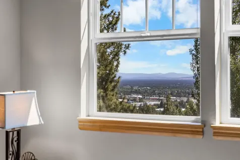 3281 NW Bungalow Drive Bend OR 97703