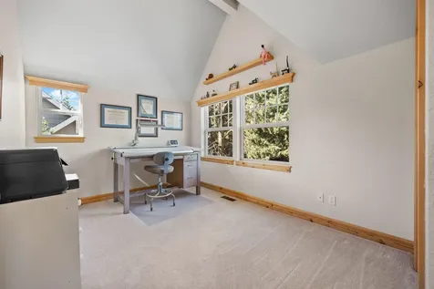 3281 NW Bungalow Drive Bend OR 97703