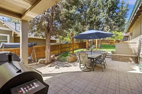3281 NW Bungalow Drive Bend OR 97703