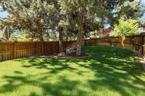 3281 NW Bungalow Drive Bend OR 97703