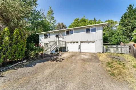 4093 Old Upton Road Central Point OR 97502