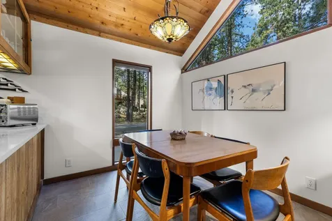 70668 Kaporie Black Butte Ranch OR 97759