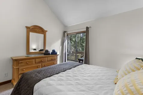 70668 Kaporie Black Butte Ranch OR 97759