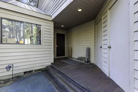 70668 Kaporie Black Butte Ranch OR 97759
