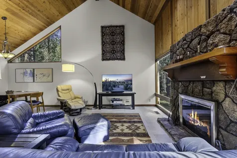 70668 Kaporie Black Butte Ranch OR 97759