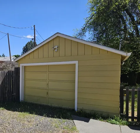 2143 Biehn Street Klamath Falls OR 97601