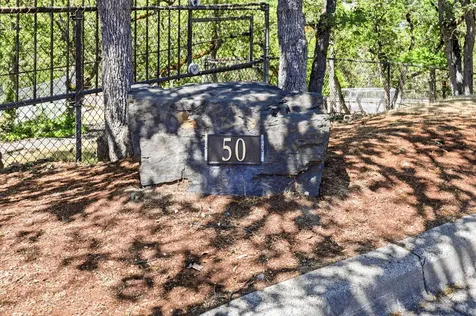 50 Mariposa Terrace Medford OR 97504