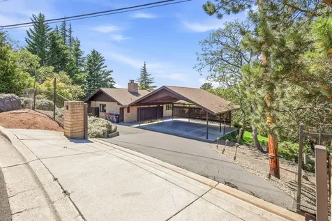 50 Mariposa Terrace Medford OR 97504
