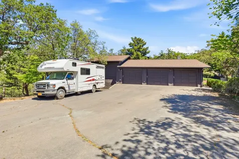 50 Mariposa Terrace Medford OR 97504