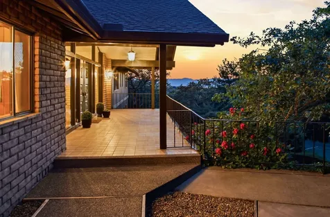 50 Mariposa Terrace Medford OR 97504