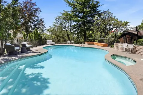 50 Mariposa Terrace Medford OR 97504