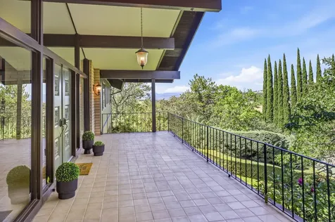 50 Mariposa Terrace Medford OR 97504