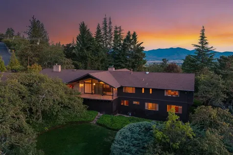 50 Mariposa Terrace Medford OR 97504
