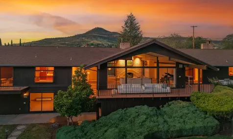 50 Mariposa Terrace Medford OR 97504