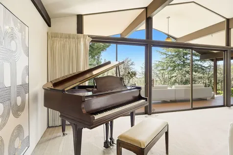 50 Mariposa Terrace Medford OR 97504