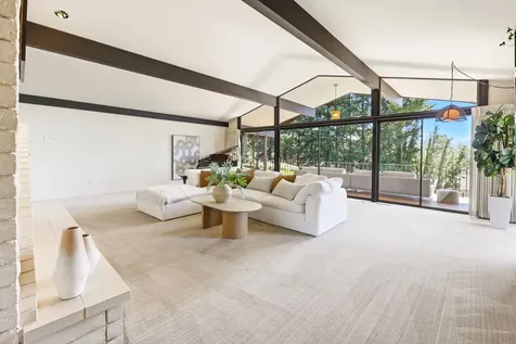 50 Mariposa Terrace Medford OR 97504